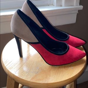 Suede pumps